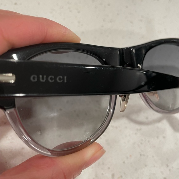Gucci Sunglasses 1088 - Picture 7 of 9